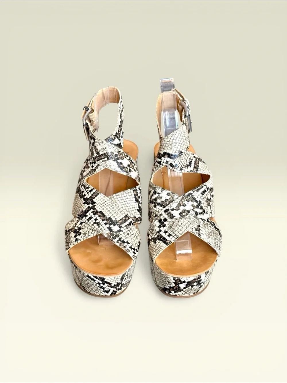 Dolce Vita chunky platform